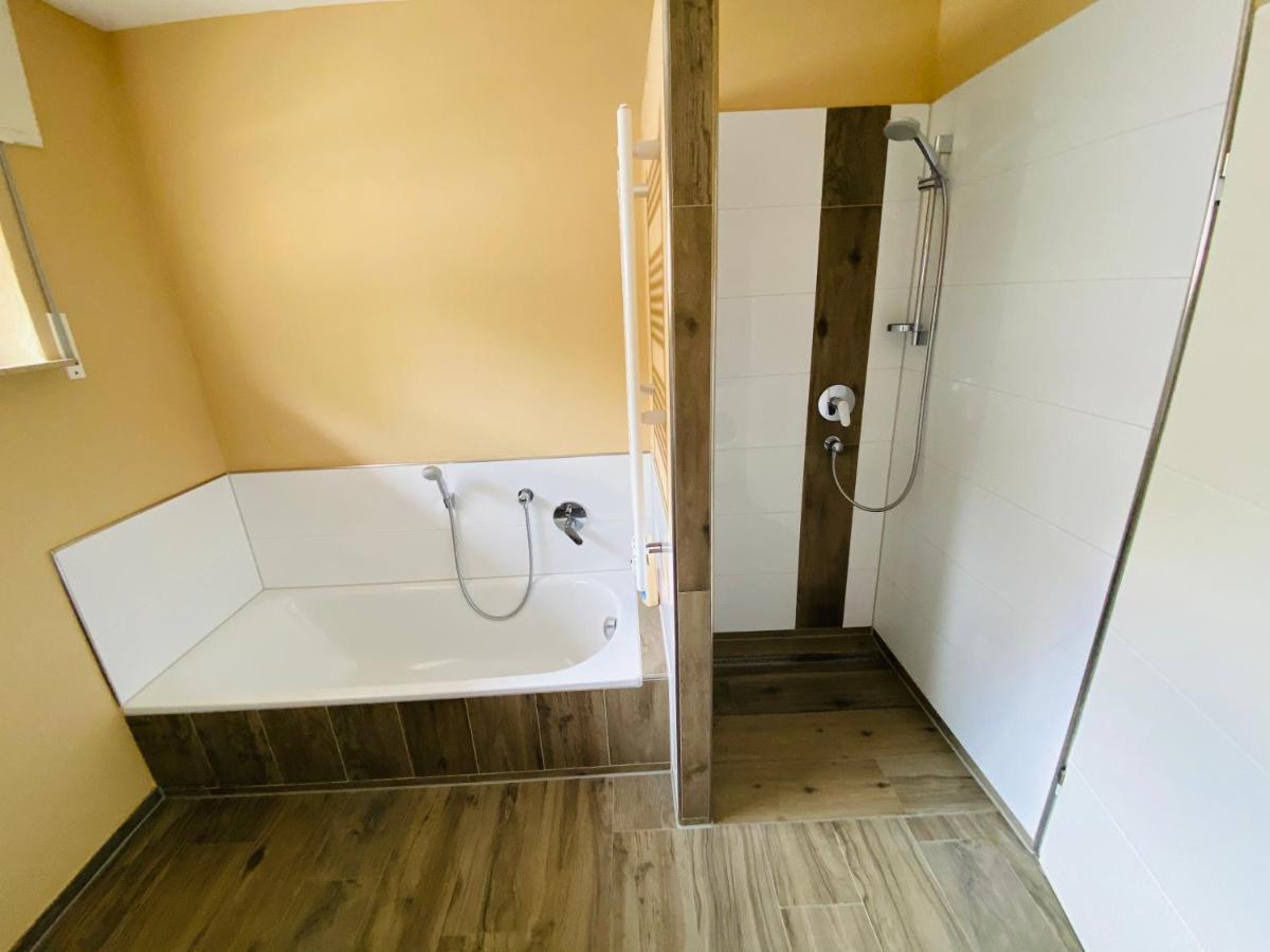 Generous Apartment I 7 Beds I 110 Sqm I Fast Internet 파더본 외부 사진